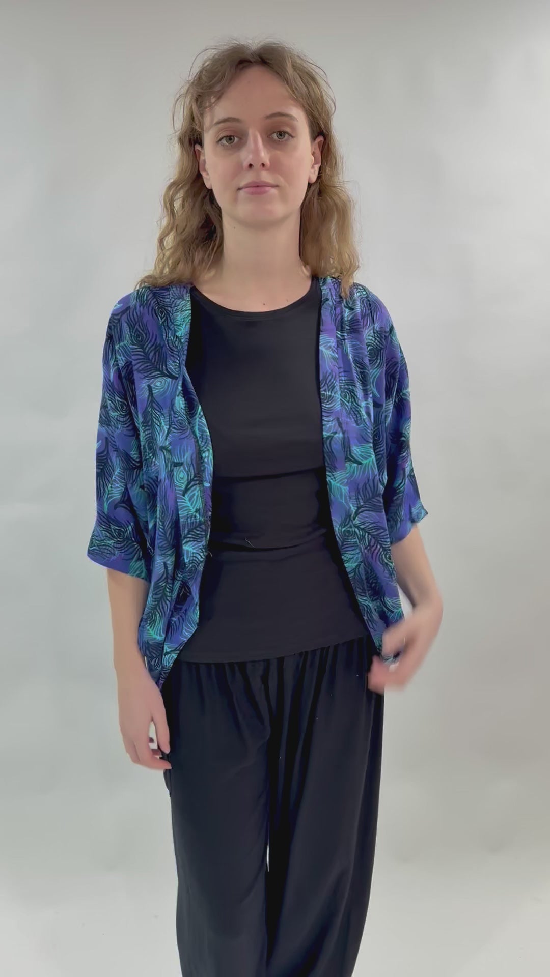 Feather Print Scoop Shrug