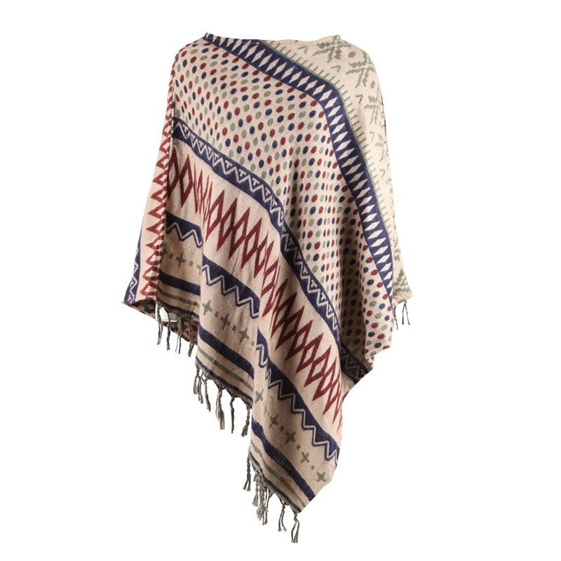 Puntiagudo Poncho Cape